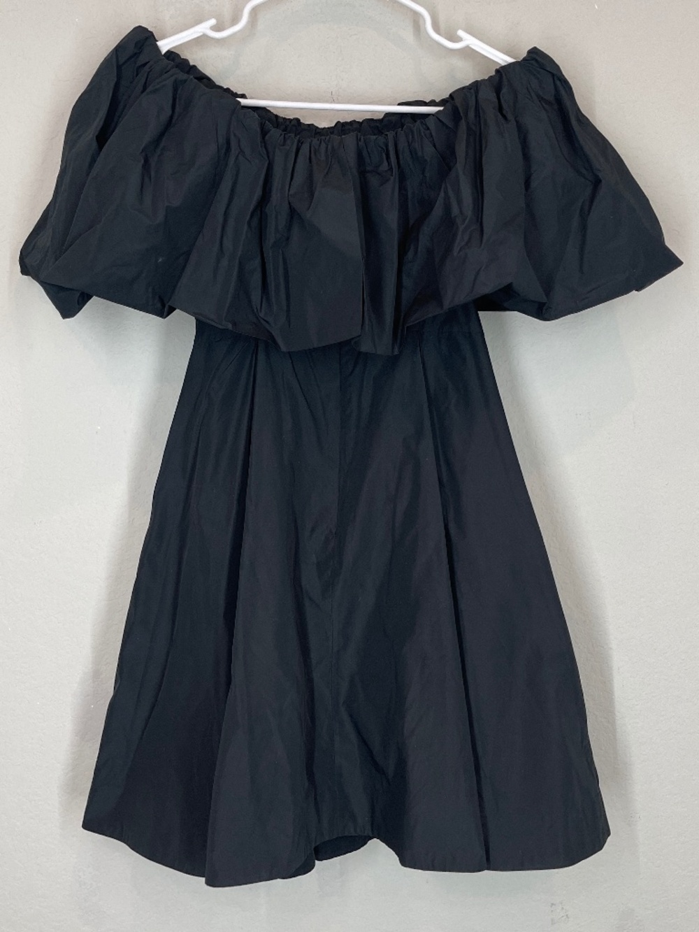 COS Voluminous Off The Shoulder Mini Dress Women's Size 6 Black Pockets